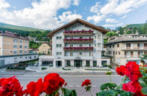  Hotel Genziana  Ортизеи